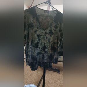 Tryst Black and Gray Tie-Dye Long Sleeve Top Xl. A-20